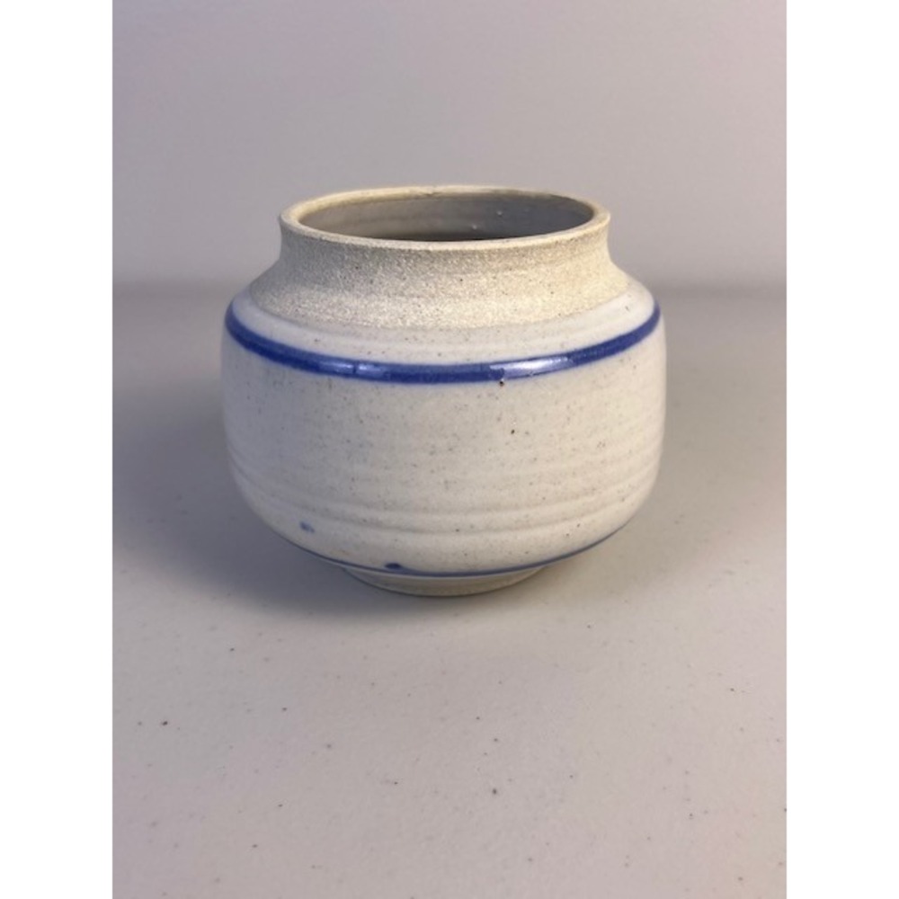 Studio‎ Pottery Signed Small Speckled White Blue Stripe Bud Vase Stoneware 3in